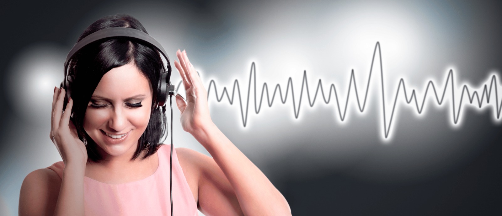 Protecting ears from loud noise with hearing care solutions from Aanvii—comfortable fit that moves with you
